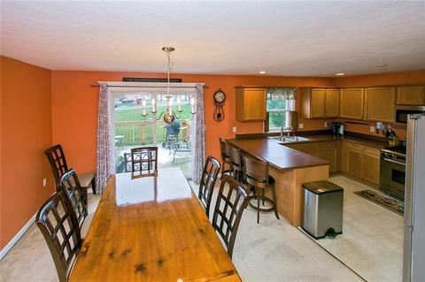 6934 Spring Valley Ln, Export, PA 15632 photo 11