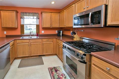 6934 Spring Valley Ln, Export, PA 15632 photo 8