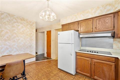 131 Techview Ter, Pittsburgh, PA 15213 photo 11