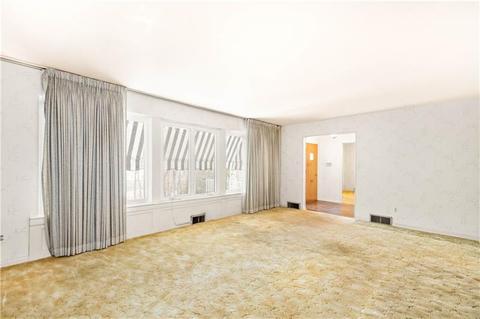 131 Techview Ter, Pittsburgh, PA 15213 photo 4
