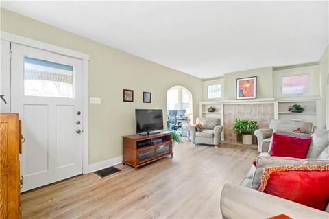 456 Mapleton Ave, Pittsburgh, PA 15228 photo 4