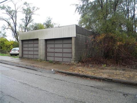 1346 Bell Ave, Braddock, PA 15104 photo 2