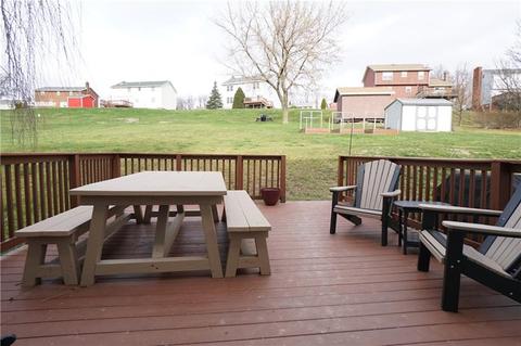 123 Cedar Ridge Dr, Monaca, PA 15061 photo 5