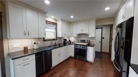 123 Cedar Ridge Dr, Monaca, PA 15061 photo 8