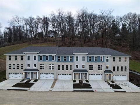 412 Walnut Ct, Mccandless, PA 15237 photo 1