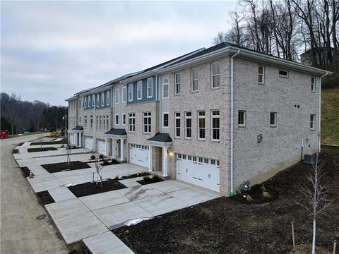 412 Walnut Ct, Mccandless, PA 15237 photo 2