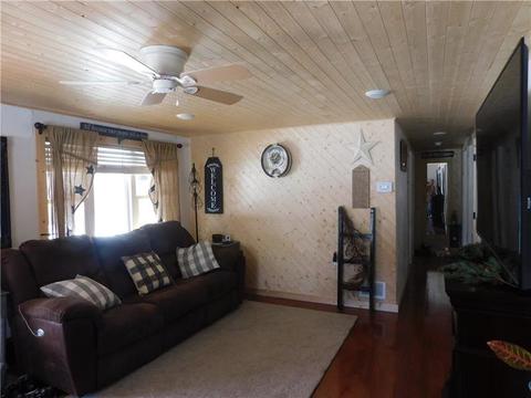 2870 Walters Ct, Export, PA 15632 photo 11
