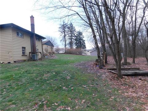 2870 Walters Ct, Export, PA 15632 photo 4