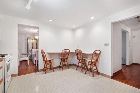 45 Barri Dr, Irwin, PA 15642 photo 7