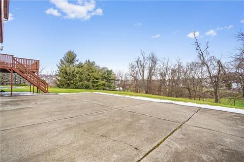 45 Barri Dr, Irwin, PA 15642 photo 21