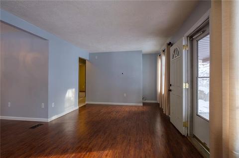 125 Maple Dr, Marshall, PA 15086 photo 4