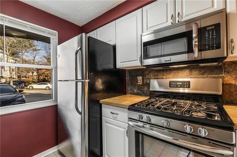 427 Brookside Ct, Seven Fields, PA 16046 photo 4