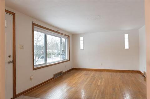 17 Donna Dr, Irwin, PA 15642 photo 4