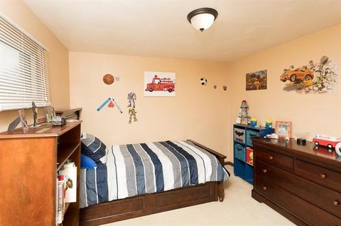 26 Station St, Smith, PA 15053 photo 17