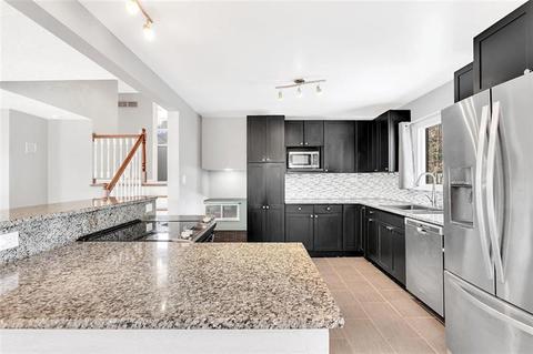 802 Hazel Ave, Mars, PA 16046 photo 5