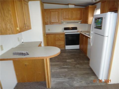 908 Robin Dr, Apollo, PA 15613 photo 5
