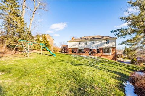 2666 Gloucester Dr, Pittsburgh, PA 15241 photo 23