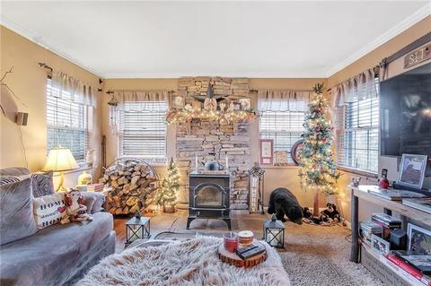 232 Eastern Dr, Lower Burrell, PA 15068 photo 7