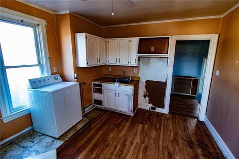 138 Sumner Ave, Vandergrift, PA 15690 photo 15