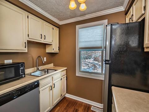 414 Brookside Ct, Seven Fields, PA 16046 photo 10