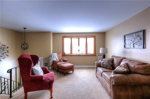 110 Coventry Dr, Monaca, PA 15061 photo 4