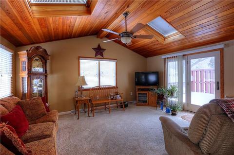 110 Coventry Dr, Monaca, PA 15061 photo 10
