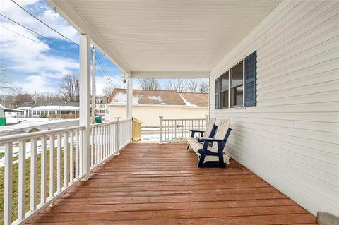 335 3rd St, Harmony, PA 16037 photo 3