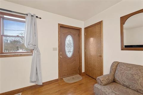 335 3rd St, Harmony, PA 16037 photo 4