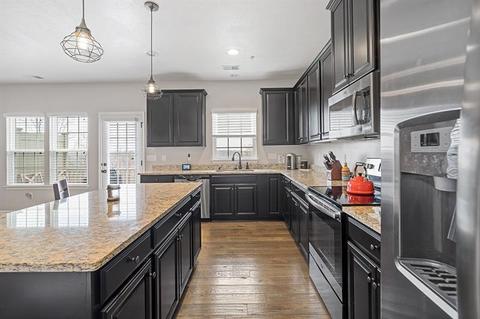 1002 Pointe View Dr, Mars, PA 16046 photo 3