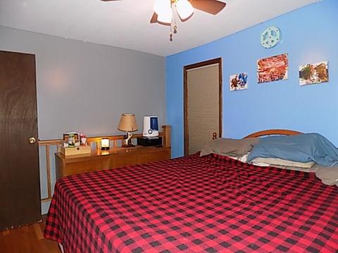 433 Longfellow St, Vandergrift, PA 15690 photo 6