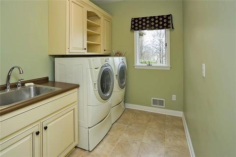 4110 Manor Oaks Ct, Export, PA 15632 photo 13