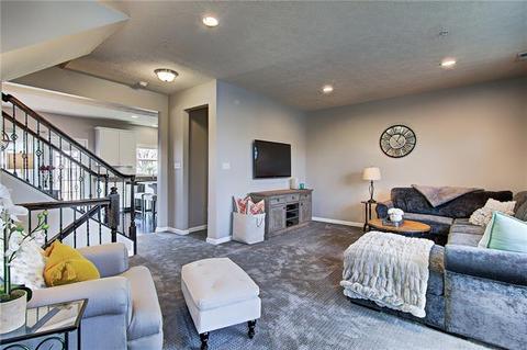 903 Pointe View Dr, Mars, PA 16046 photo 8