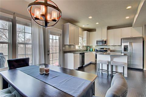 903 Pointe View Dr, Mars, PA 16046 photo 3