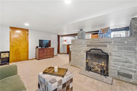 110 Jefferson Dr, Pittsburgh, PA 15228 photo 18