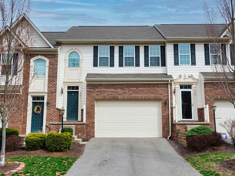261 Broadstone Dr, Mars, PA 16046 photo 1