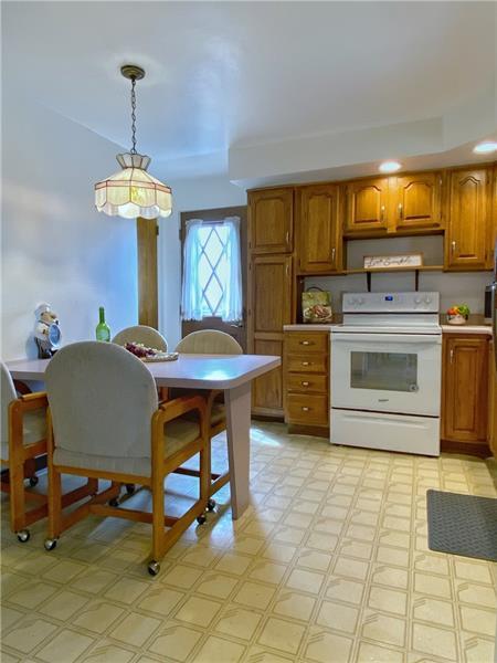 24 S Rolling Hills Ave, Irwin, PA 15642 photo 10