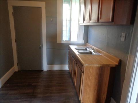 445 Stokes Ave, Braddock, PA 15104 photo 5