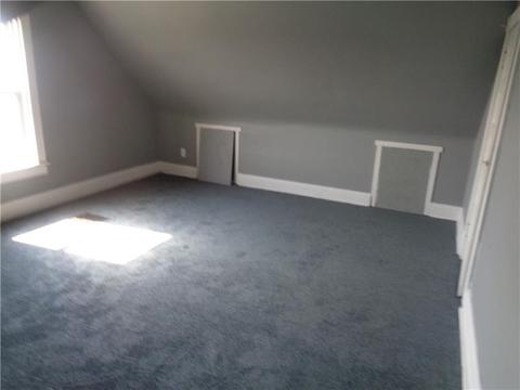 445 Stokes Ave, Braddock, PA 15104 photo 9