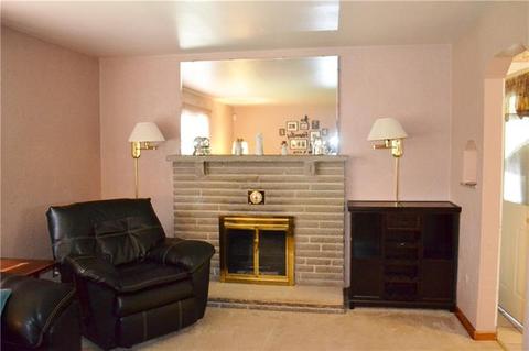 433 Raspberry Dr, Monroeville, PA 15146 photo 4