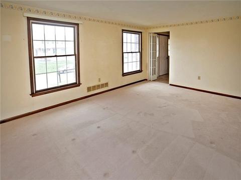 32 Aspen, Irwin, PA 15642 photo 8