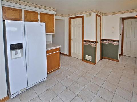 32 Aspen, Irwin, PA 15642 photo 4