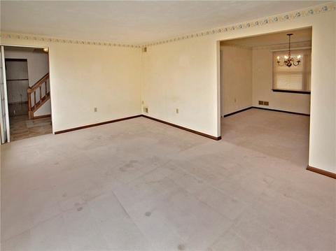 32 Aspen, Irwin, PA 15642 photo 9