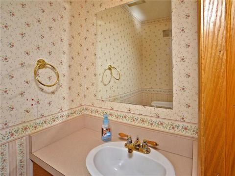32 Aspen, Irwin, PA 15642 photo 21
