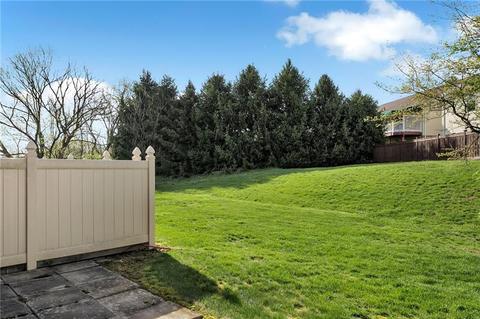 209 Georgetown Ln, Export, PA 15632 photo 6
