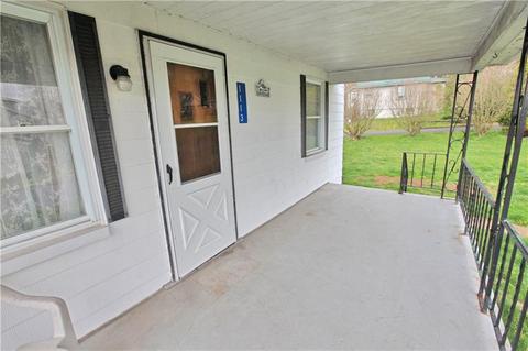 1113 State St, Vandergrift, PA 15690 photo 6