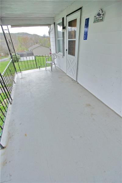1113 State St, Vandergrift, PA 15690 photo 7