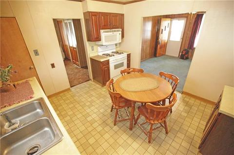 1113 State St, Vandergrift, PA 15690 photo 13