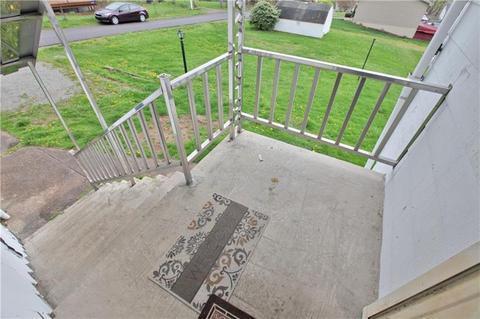 1113 State St, Vandergrift, PA 15690 photo 10