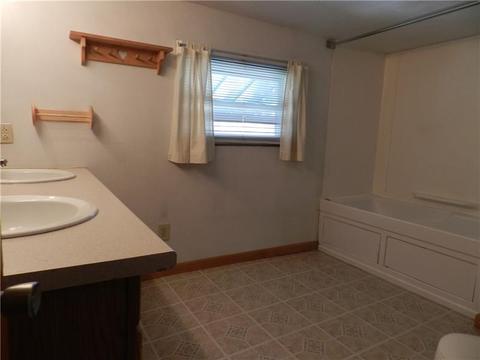 714 N 4th St, Apollo, PA 15613 photo 17