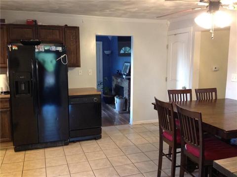 377 Wendel Rd, Irwin, PA 15642 photo 4